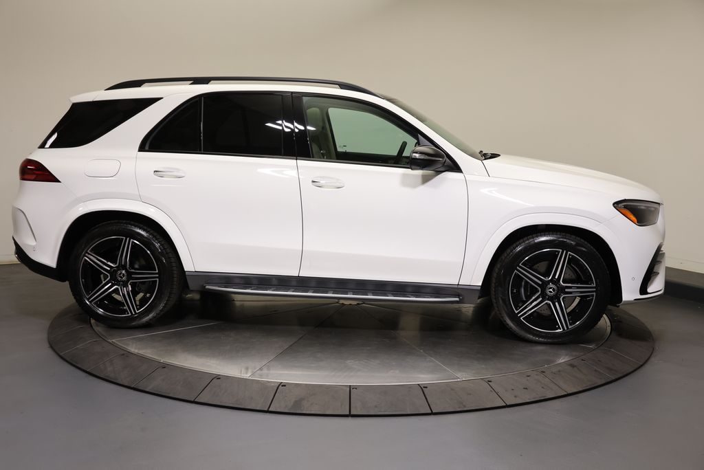 Thumbnail: 2026 Mercedes-Benz GLE - 8