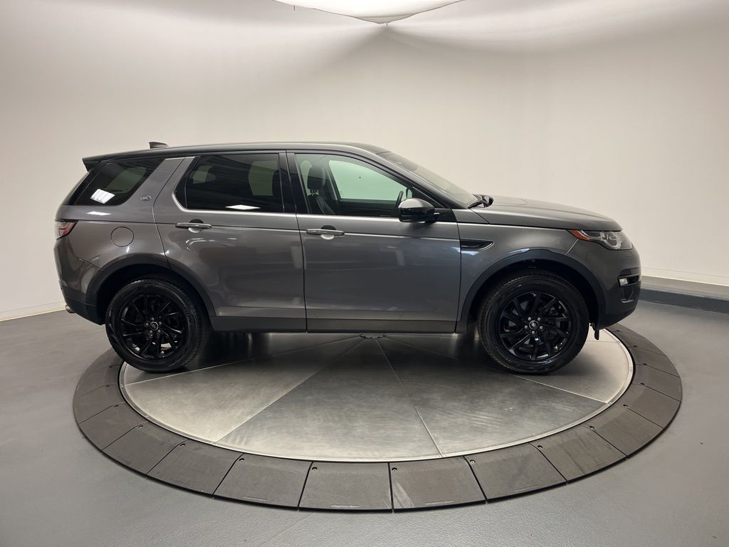 Thumbnail: 2019 Land Rover Discovery Sport - 6