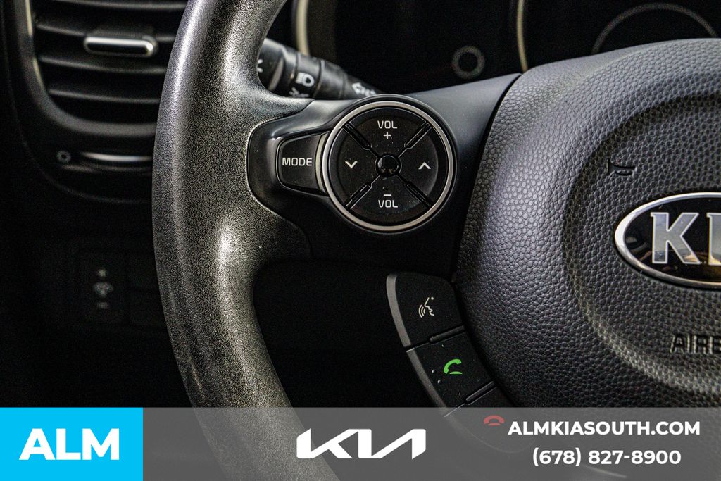 2016 Kia Soul Base photo 22