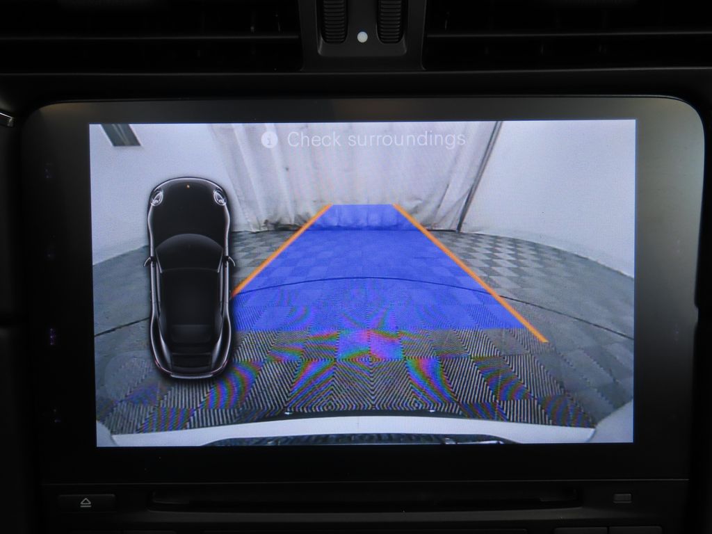 Thumbnail: 2019 Porsche 911 - 15