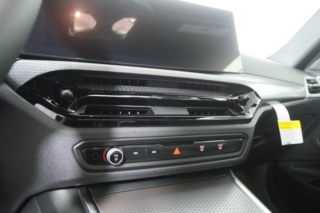 Thumbnail: 2026 BMW 4 Series - 15