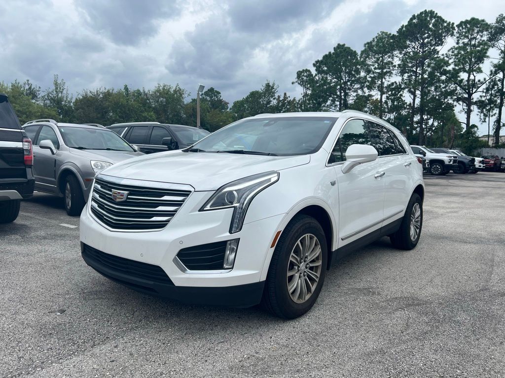 2019 Cadillac XT5 Luxury 2