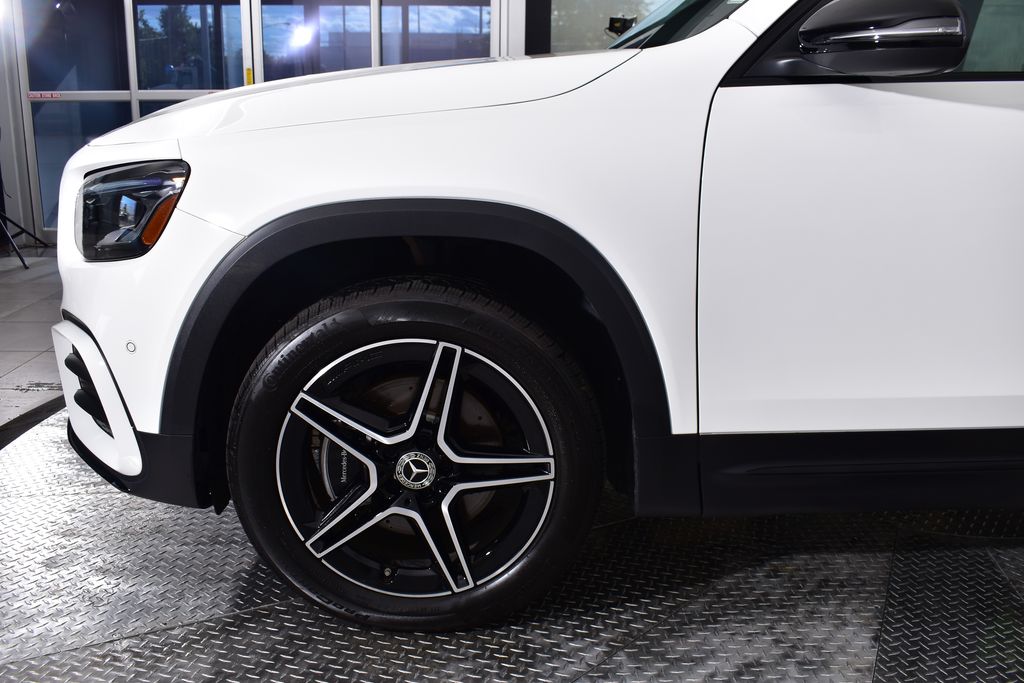 Thumbnail: 2025 Mercedes-Benz GLB - 9