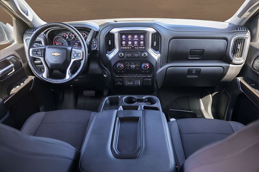 Used 2020 Silver Chevrolet LT image 25