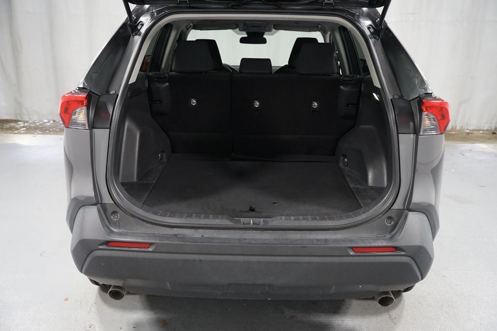 Thumbnail: 2023 Toyota RAV4 - 32