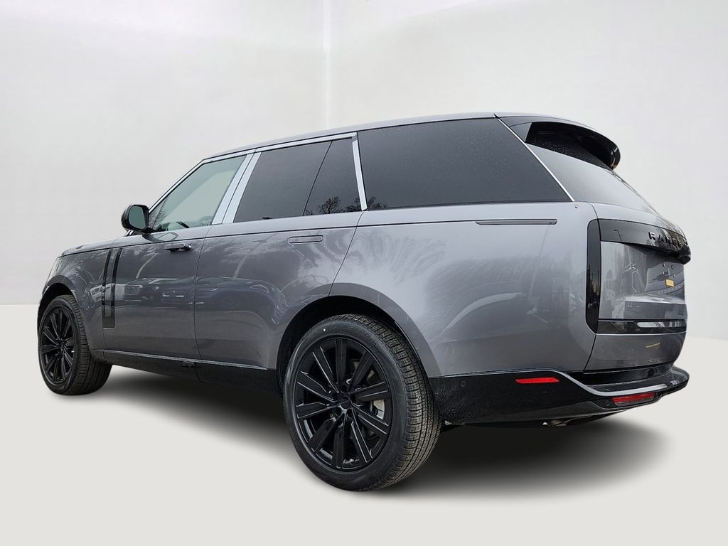 Thumbnail: 2026 Land Rover Range Rover - 4