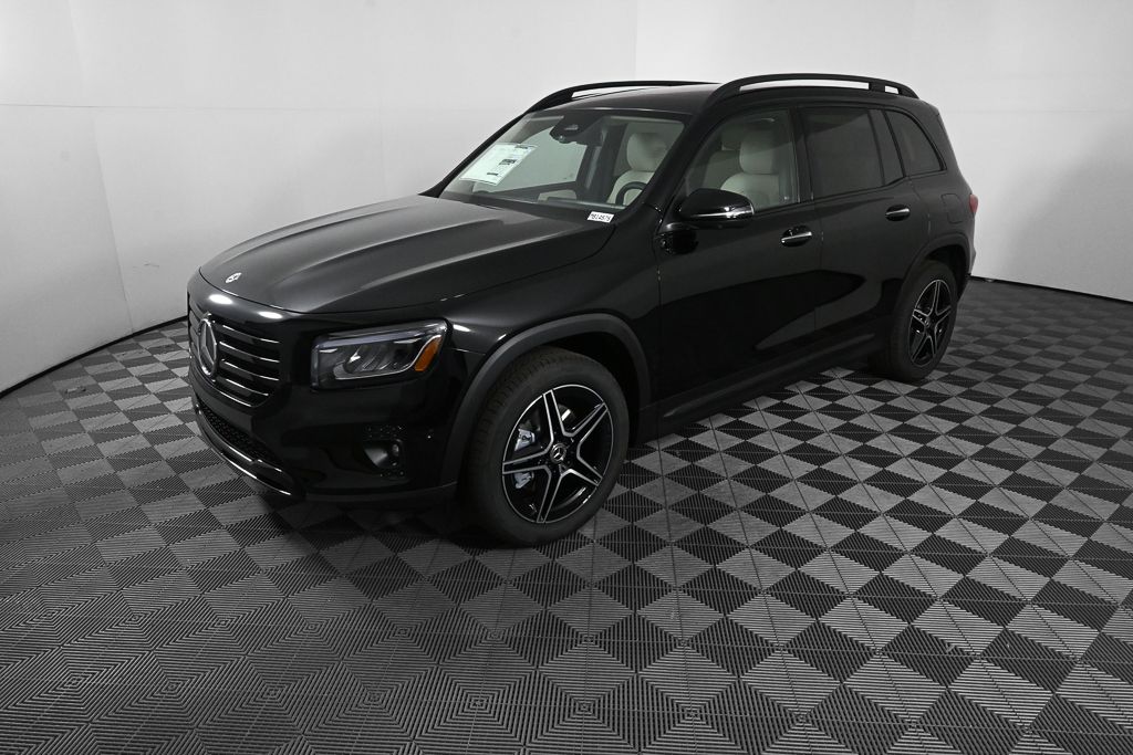 Black 2026 Mercedes-Benz GLB SUV / Crossover Front-Wheel Drive 8-Speed Dual Clutch
