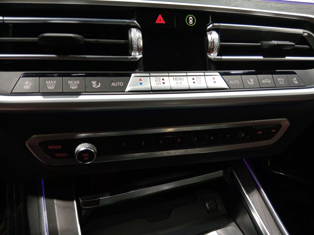 2022 BMW X7 M50i