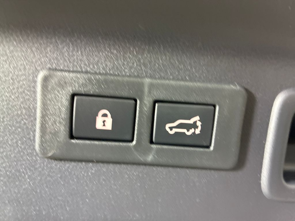 2026 Subaru Forester Touring - Photo 31