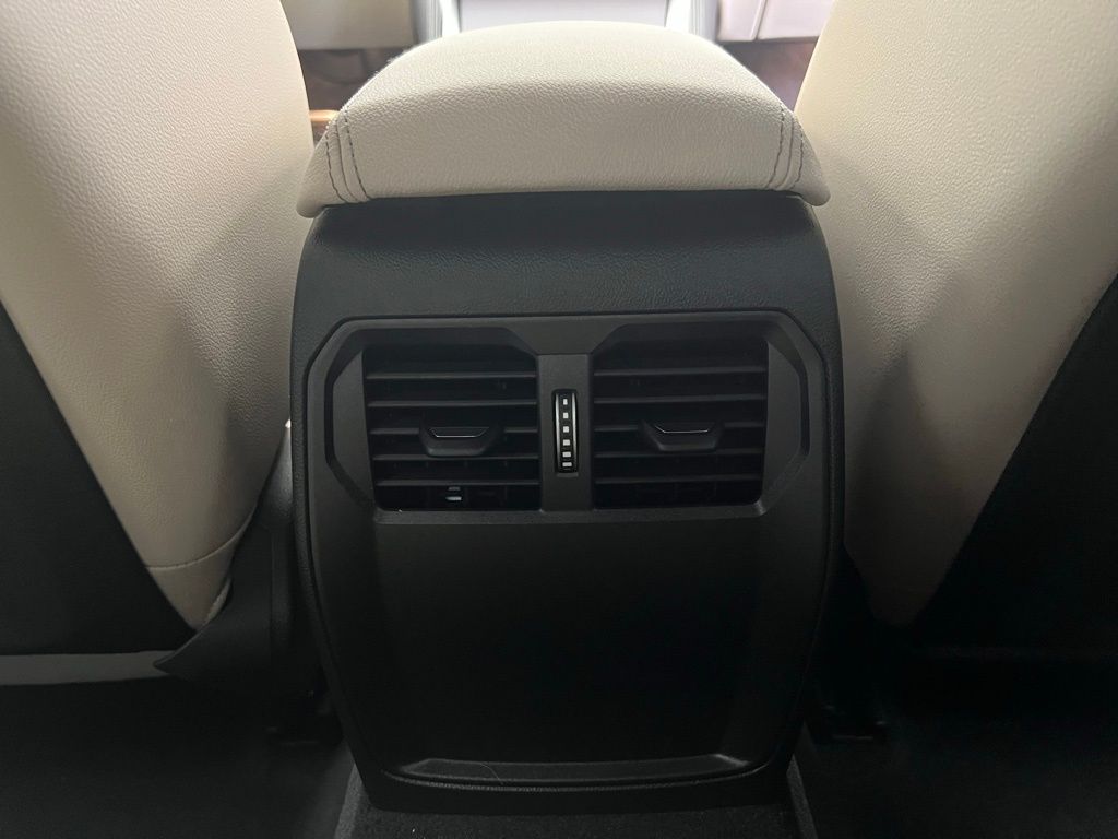 Thumbnail: 2026 BMW 4 Series - 14