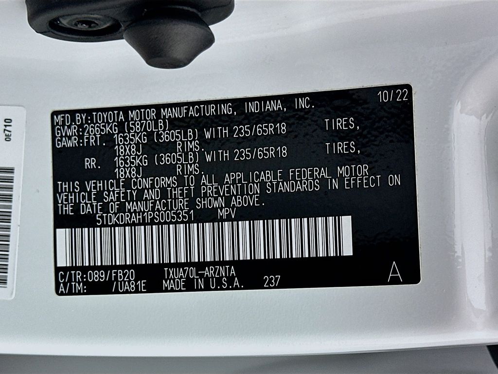 2023 Toyota Highlander L 31