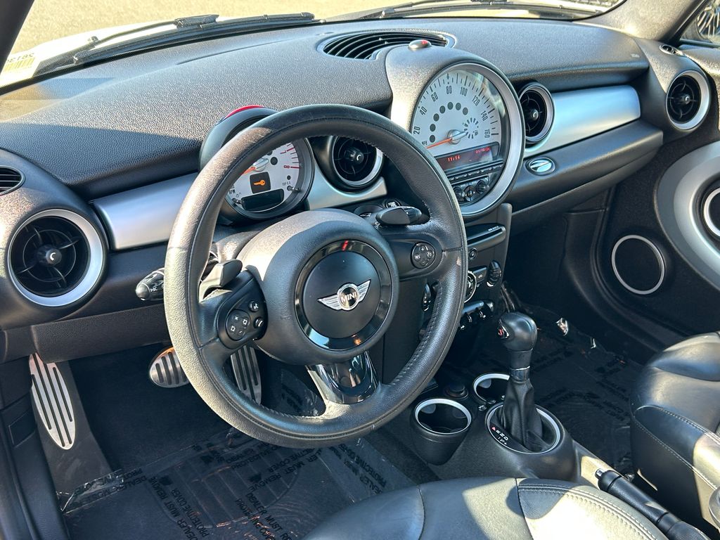 Thumbnail: 2013 MINI Cooper - 12