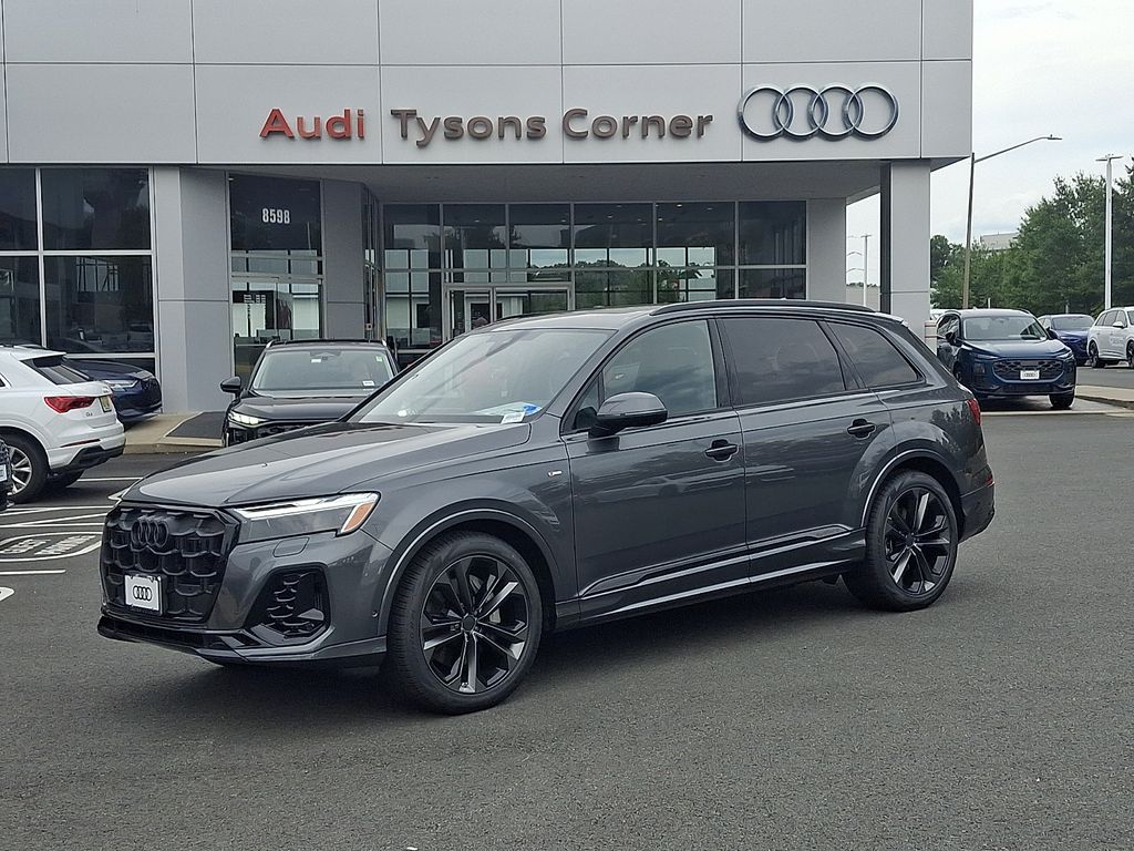 Daytona Gray Pearl Effect 2026 Audi Q7 SUV / Crossover All-Wheel Drive 8-Speed Automatic