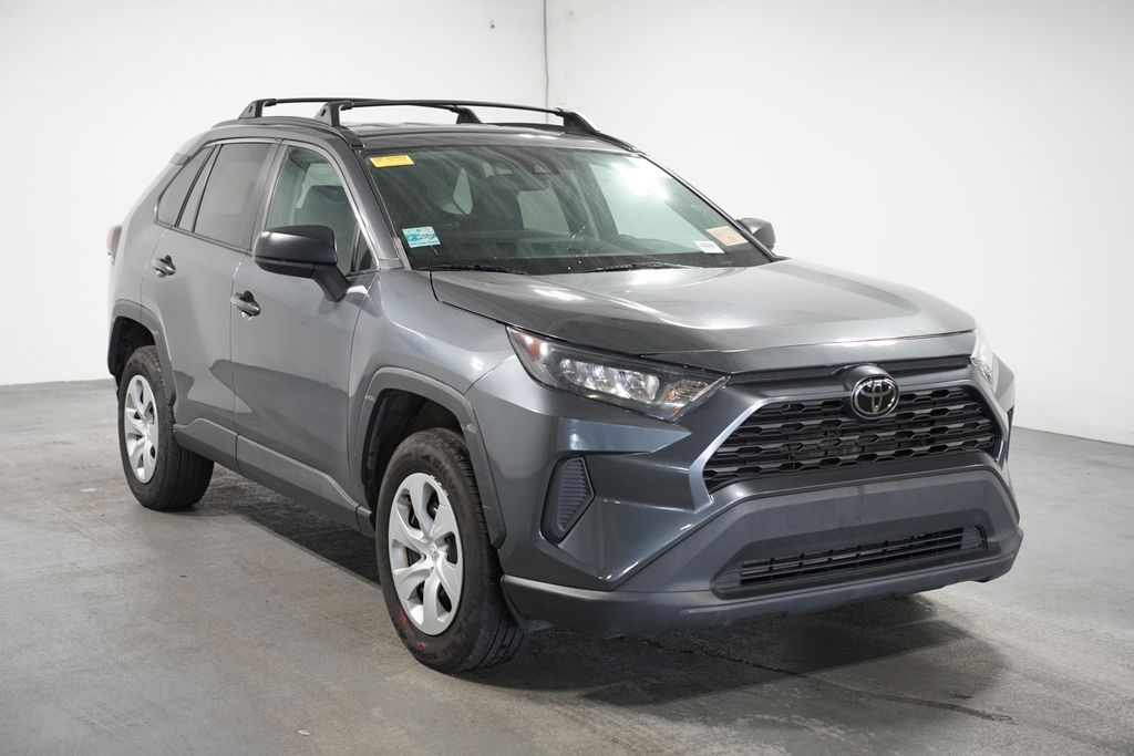 Thumbnail: 2021 Toyota RAV4 - 3