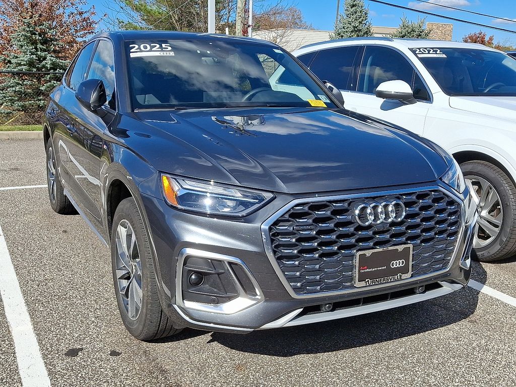 Thumbnail: 2025 Audi Q5 - 3