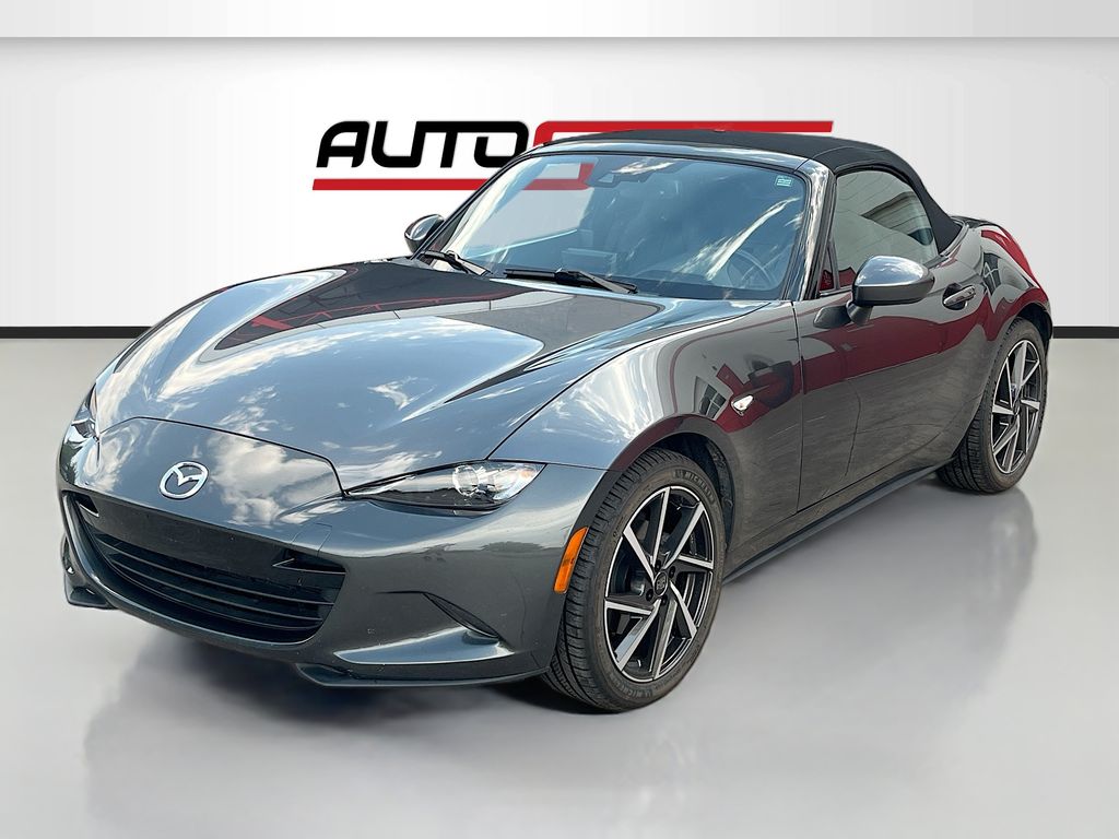 Used 2022 Gray Mazda Grand Touring image 3