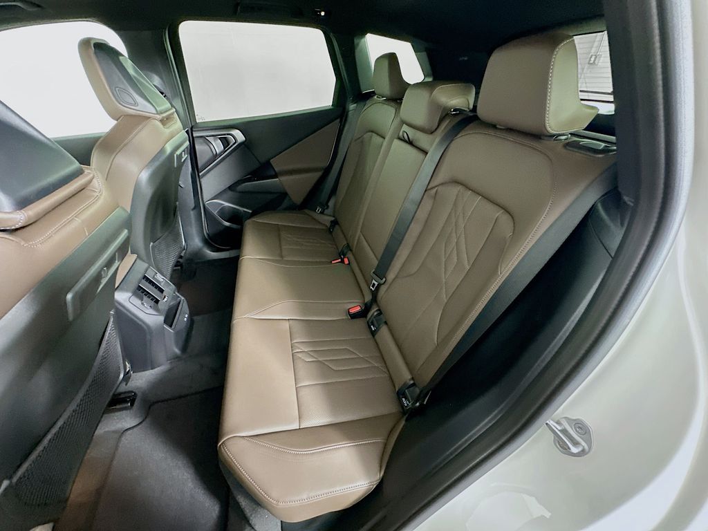 Thumbnail: 2026 BMW X3 - 17