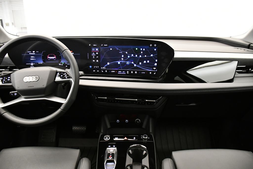 Thumbnail: 2025 Audi Q6 e-tron - 19