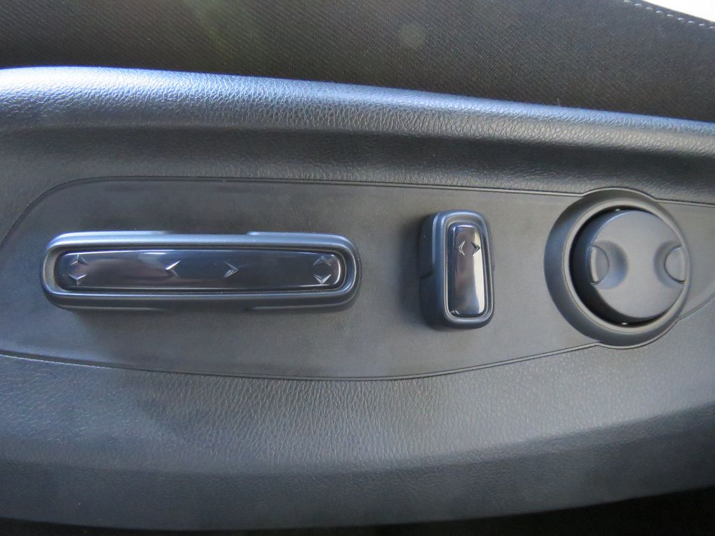 2025 Honda CR-V EX 10