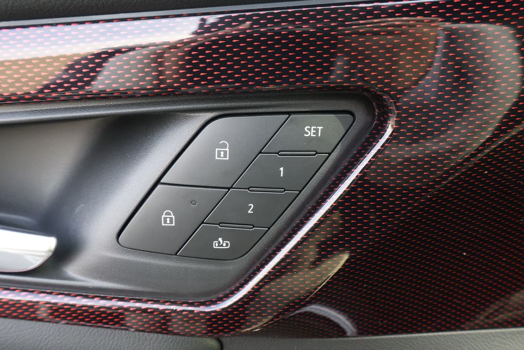 Thumbnail: 2026 Chevrolet Traverse - 18