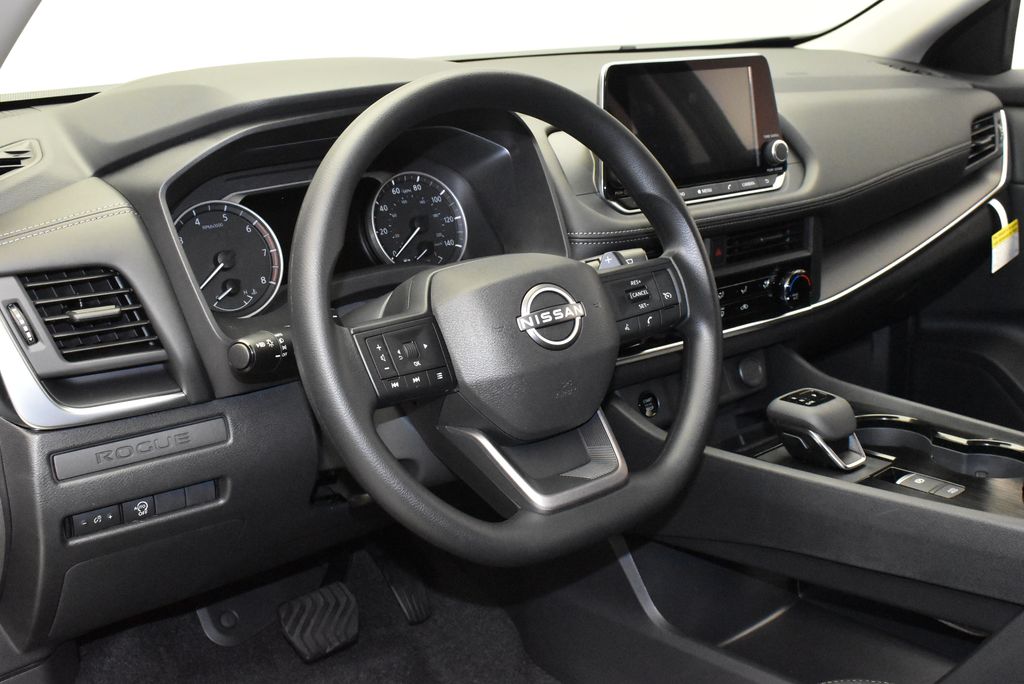 Thumbnail: 2026 Nissan Rogue - 14