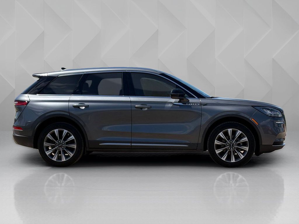 2022 Lincoln Corsair Reserve Gray at Bayshore Chrysler Jeep Dodge Ram
