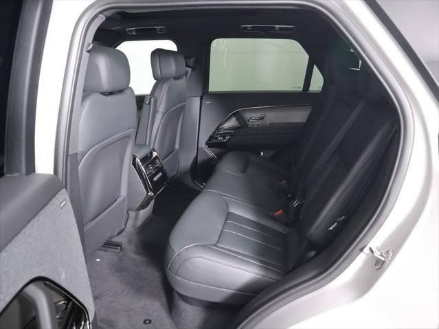 Thumbnail: 2026 Land Rover Range Rover Sport - 23