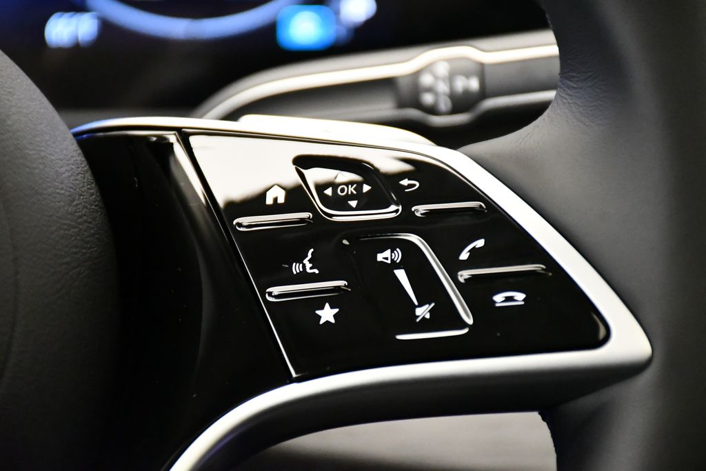 Thumbnail: 2026 Mercedes-Benz GLE - 23