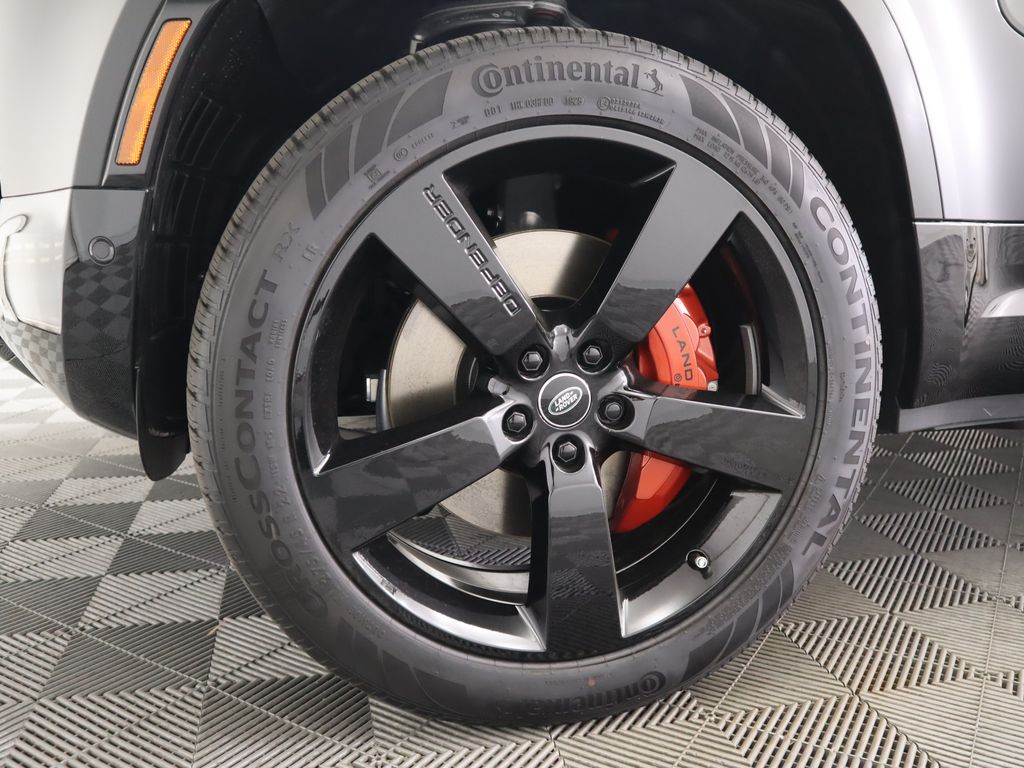 Thumbnail: 2025 Land Rover Defender - 31