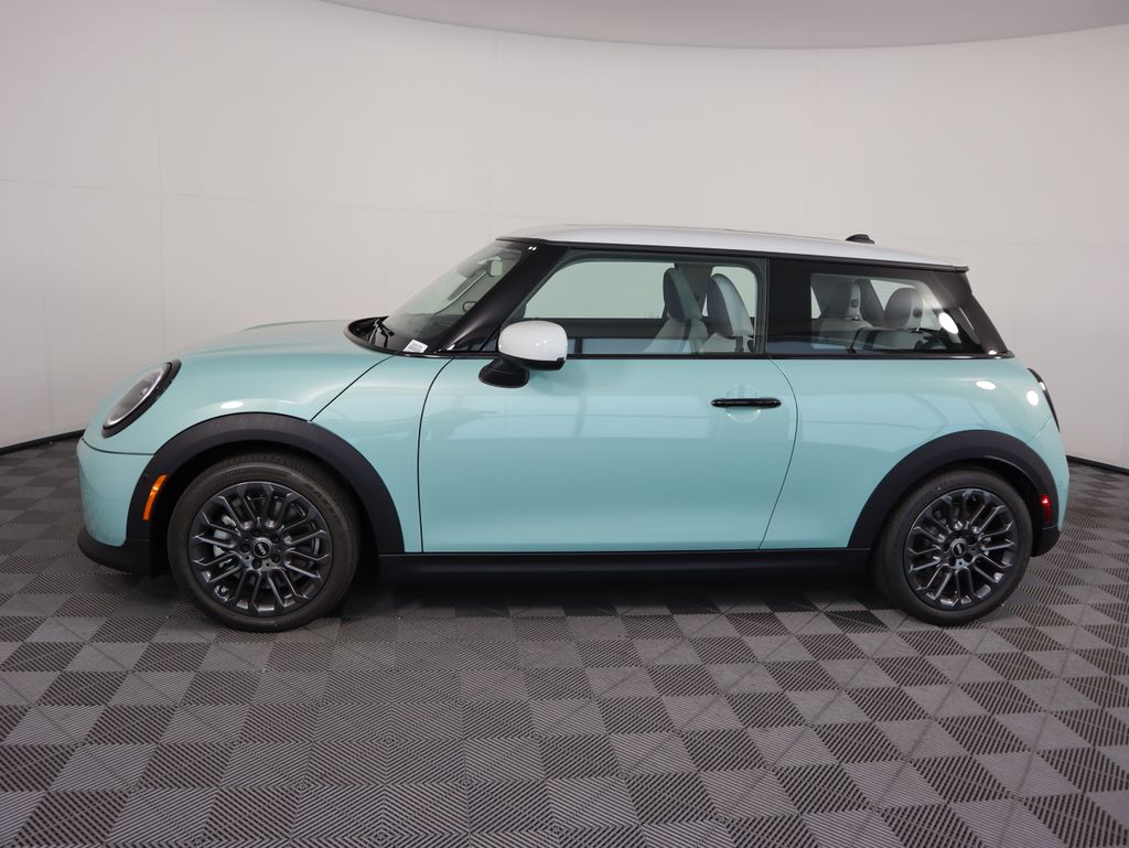 2025 MINI Cooper S 8