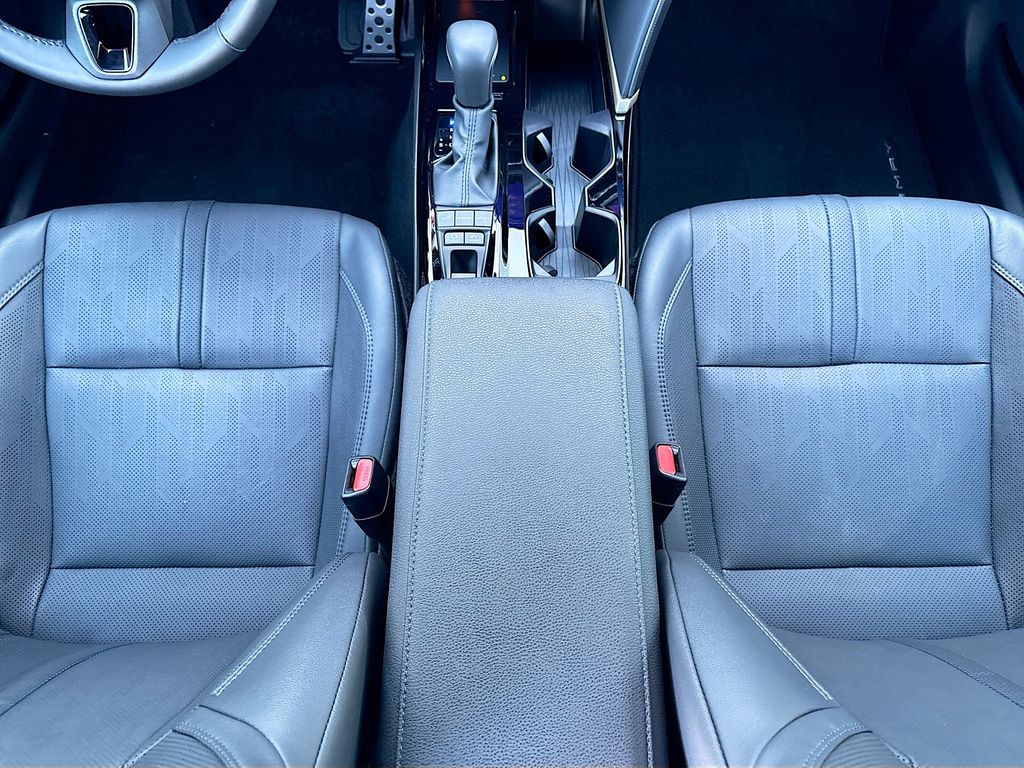 Thumbnail: 2025 Toyota Camry - 16