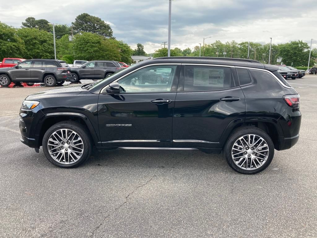 New 2024 Black Jeep Limited image 2