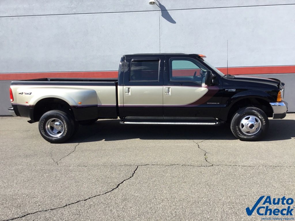 2000 Ford F-350 Super Duty Lariat Crew Cab SB DRW 4WD