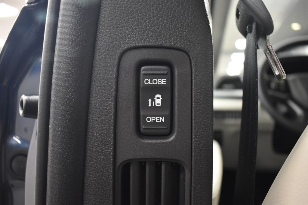 Thumbnail: 2026 Honda Odyssey - 22