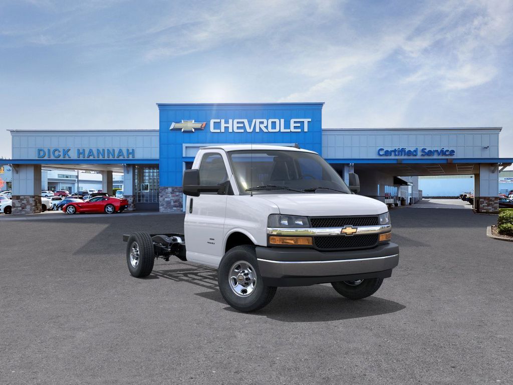 2025 Chevrolet Express 3500 Work Van