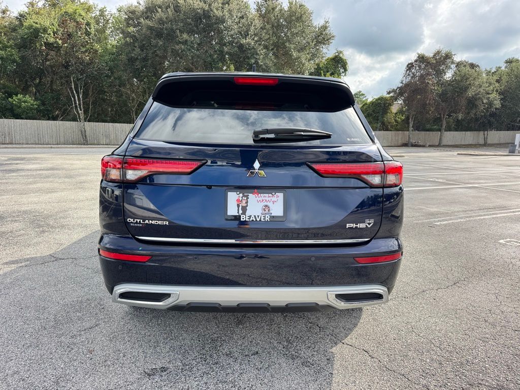 2025 Mitsubishi Outlander PHEV SE photo 3
