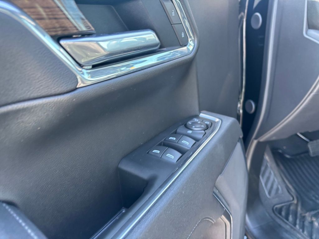 Used Car 2025 Chevrolet Silverado 1500  2wd Crew Cab 147 Rst For Sale Under $50,000 In Austin, Texas