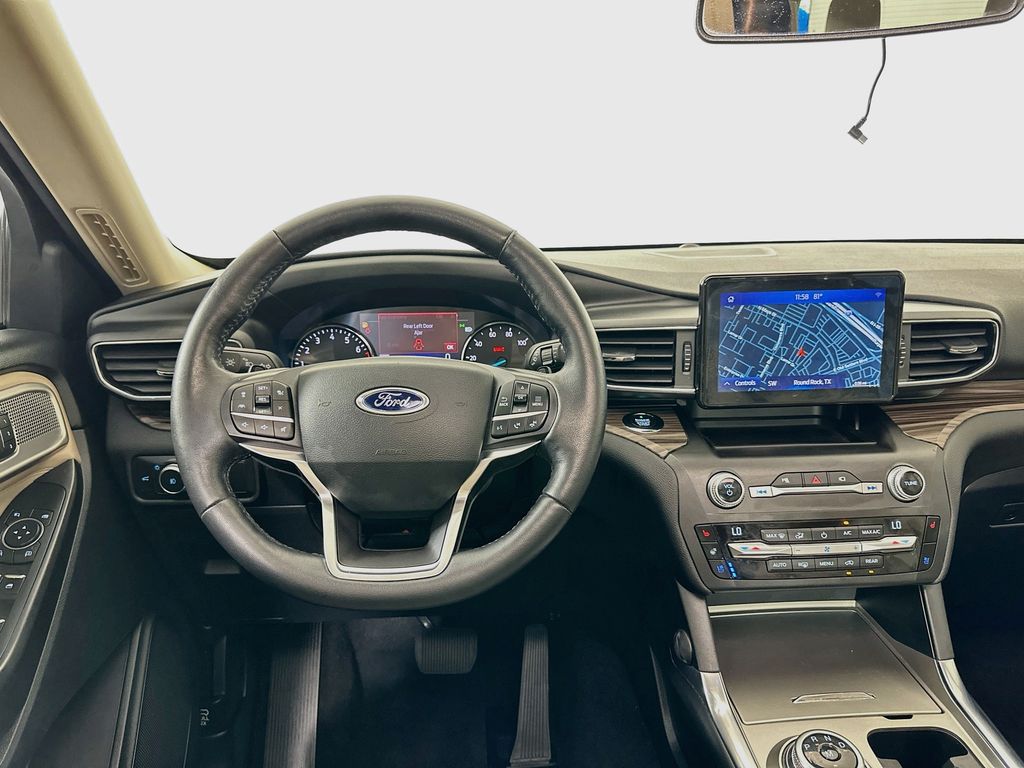 Thumbnail: 2020 Ford Explorer - 24