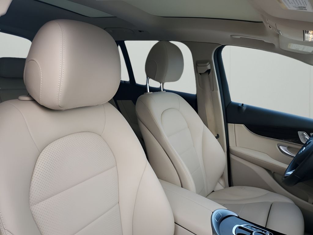 Used Car 2019 Mercedes-benz Glc  Glc 300 For Sale Under $20,000 In Austin, Texas