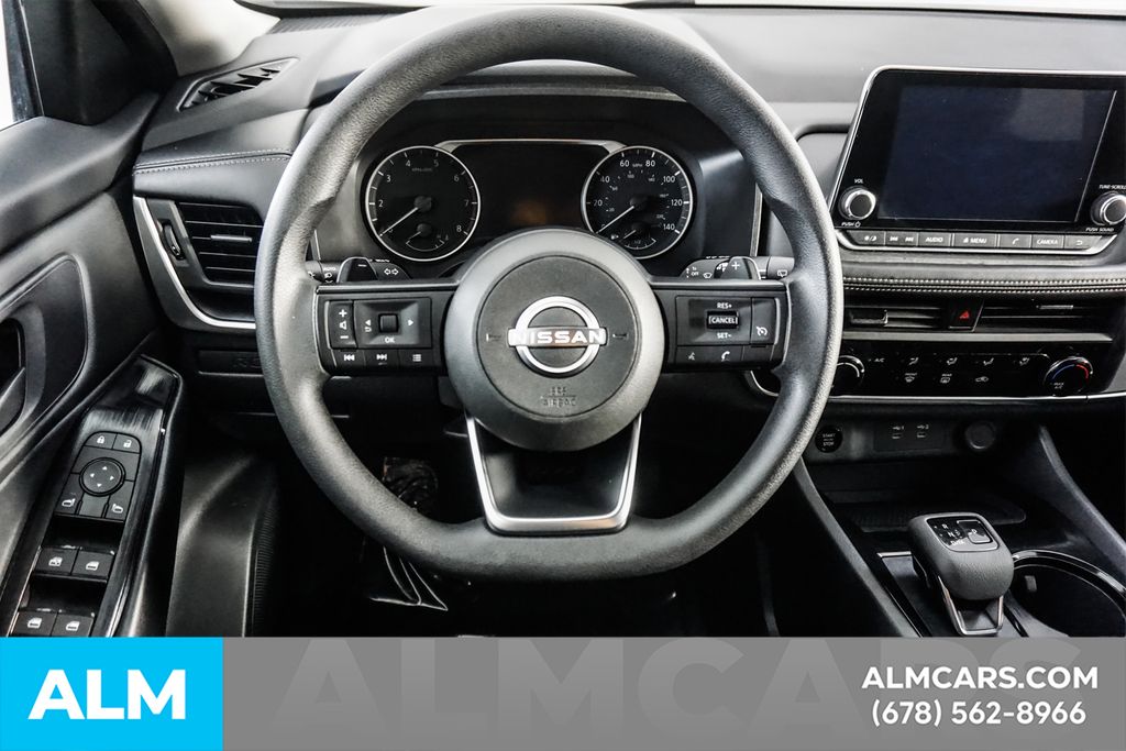 Used 2024 White Nissan S image 25