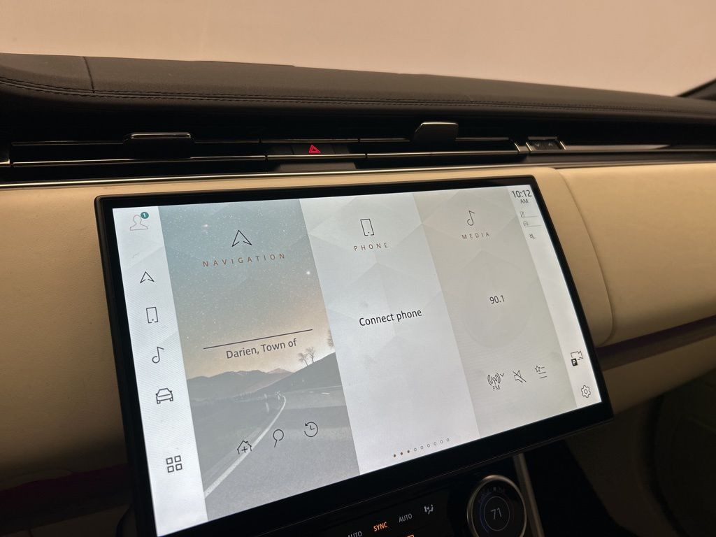 Thumbnail: 2023 Land Rover Range Rover - 16