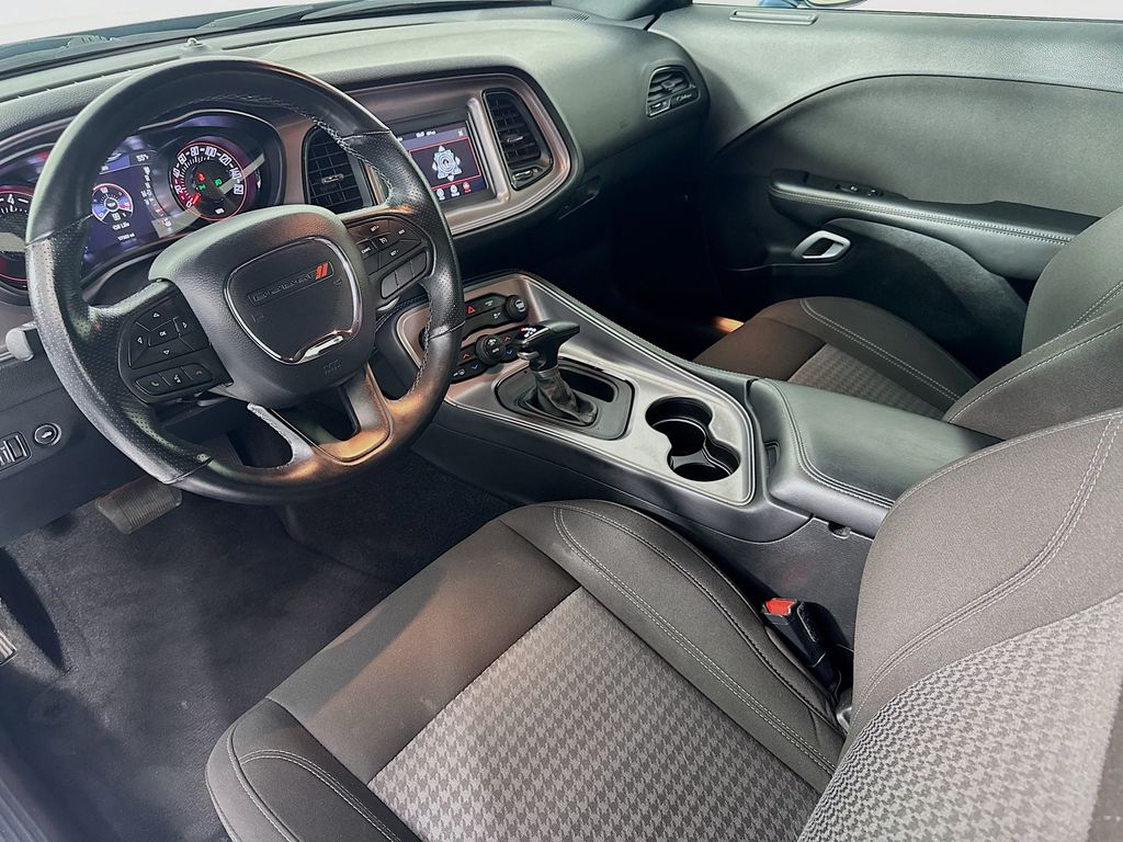 Used Car 2023 Dodge Challenger  Sxt For Sale Under $25,000 In San Antonio, Texas