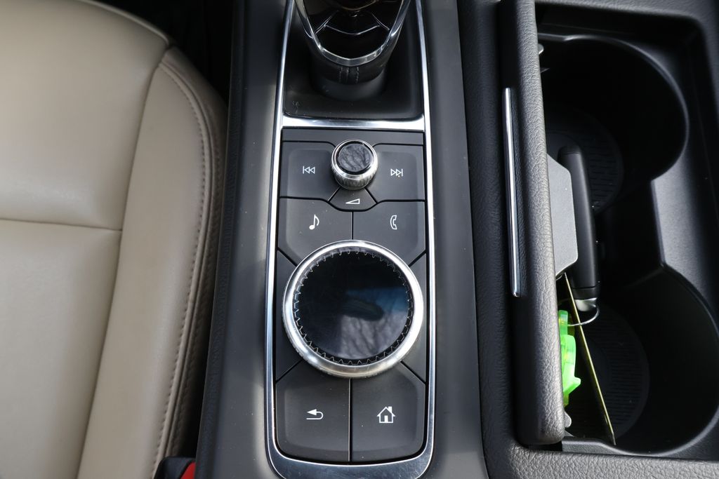 Thumbnail: 2023 Cadillac CT5 - 21