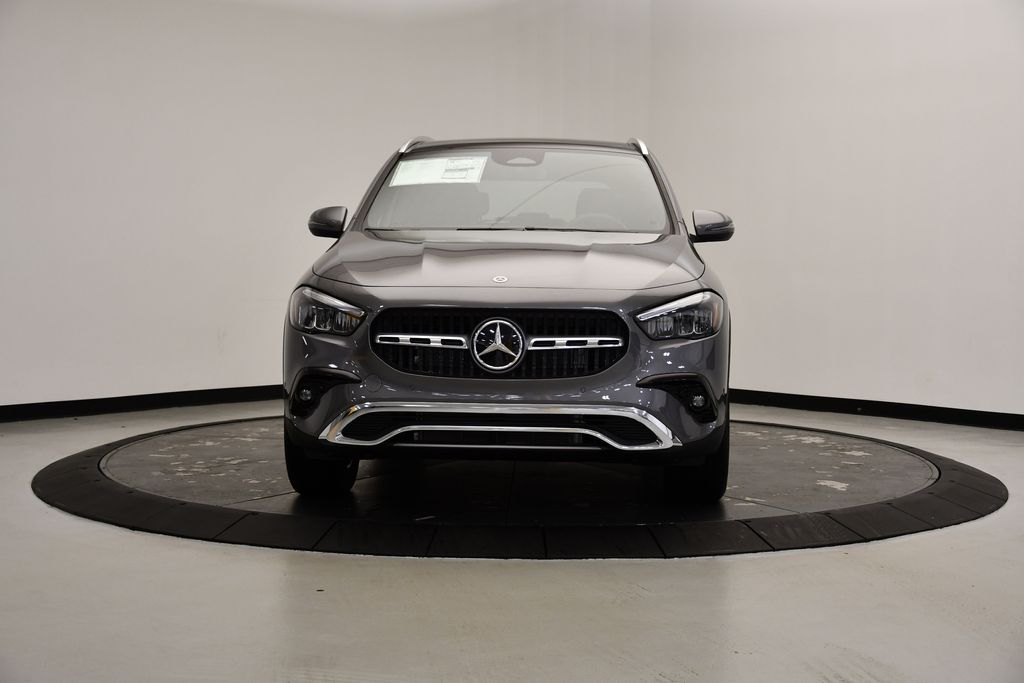 2025 Mercedes-Benz GLA 250 4MATIC 8