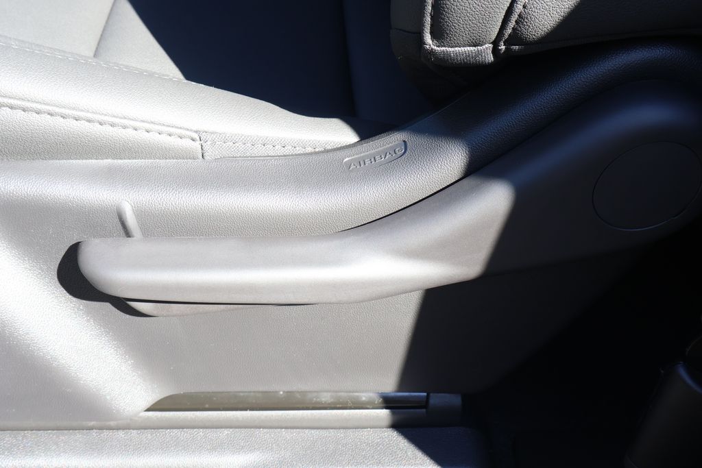 Thumbnail: 2026 Chevrolet Silverado 1500 - 15