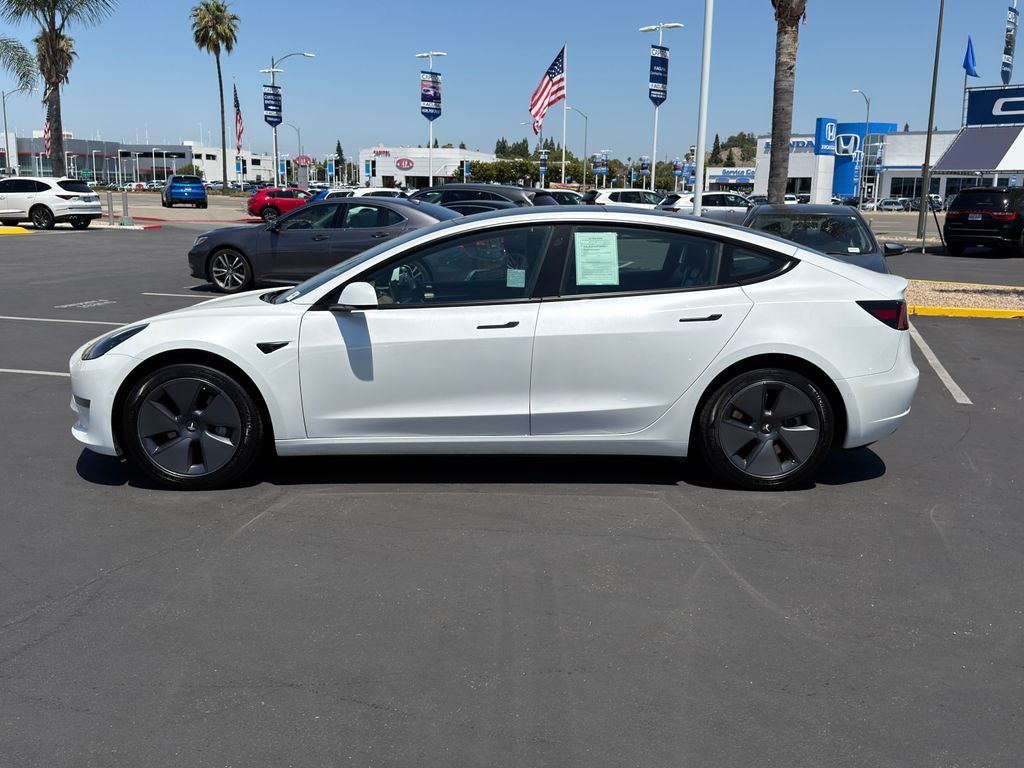 Thumbnail: 2022 Tesla Model 3 - 7