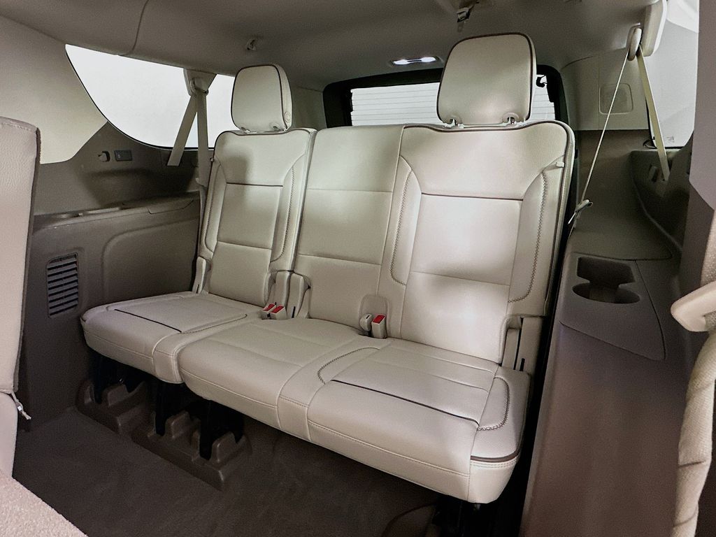 Thumbnail: 2021 GMC Yukon XL - 30