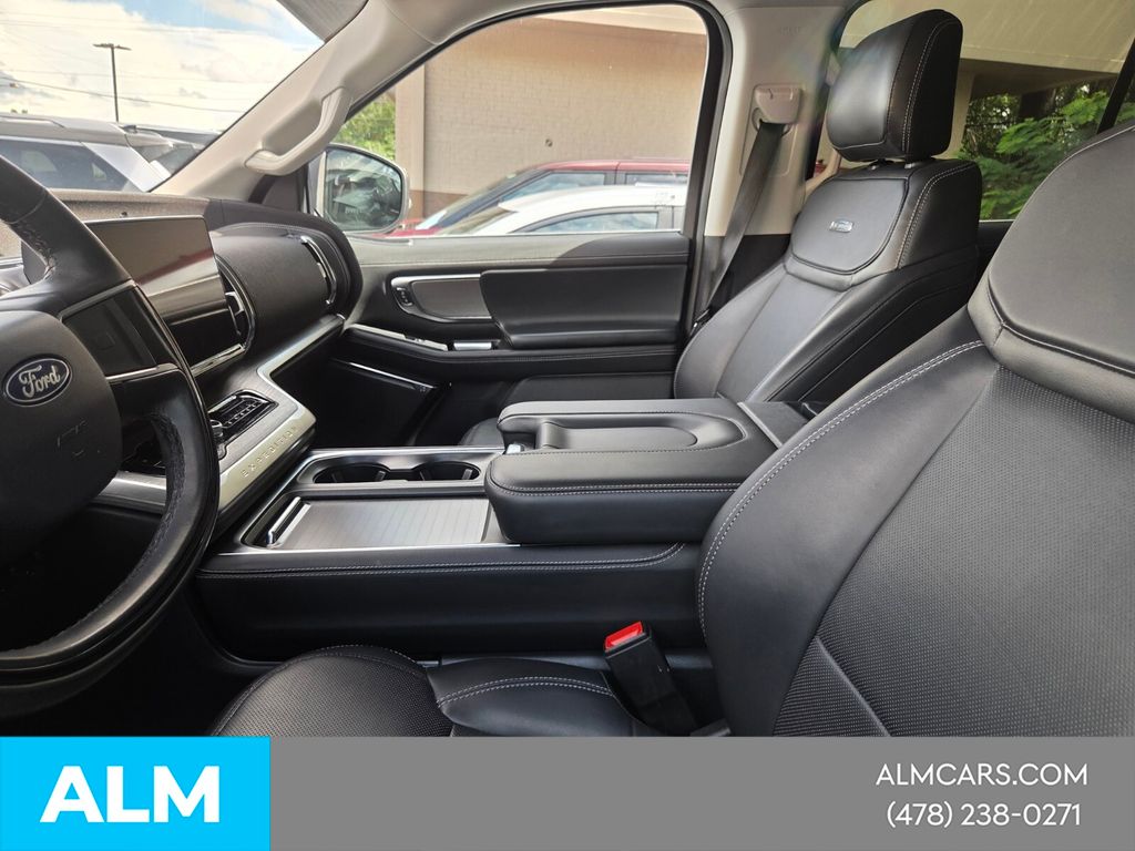 Used 2025 Black Ford Platinum image 4