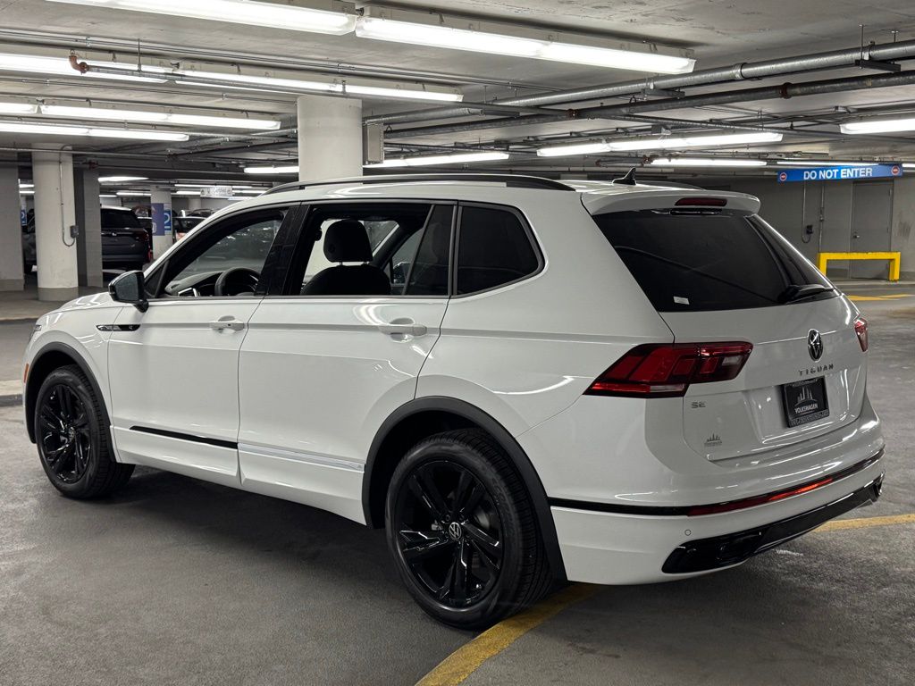 2024 Volkswagen Tiguan 2.0T SE R-Line Black 5