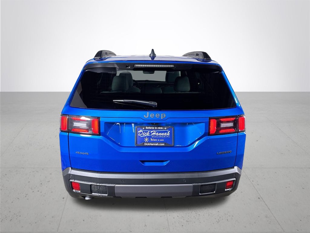 2026 Jeep Cherokee Laredo